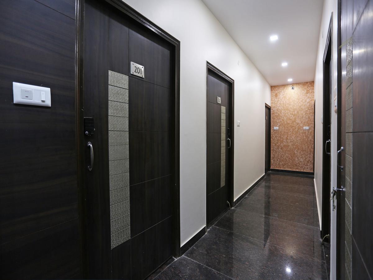 Oyo 10360 Hotel Grand Manoranjan Gorakhpur Eksteriør bilde