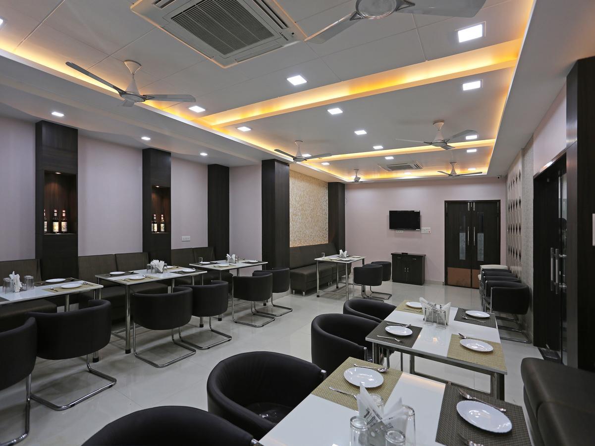 Oyo 10360 Hotel Grand Manoranjan Gorakhpur Eksteriør bilde