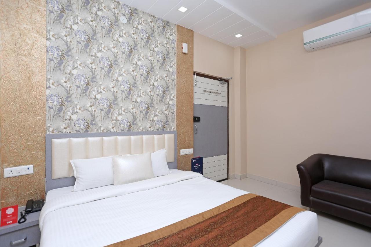 Oyo 10360 Hotel Grand Manoranjan Gorakhpur Eksteriør bilde