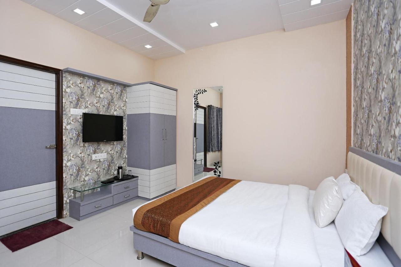 Oyo 10360 Hotel Grand Manoranjan Gorakhpur Eksteriør bilde
