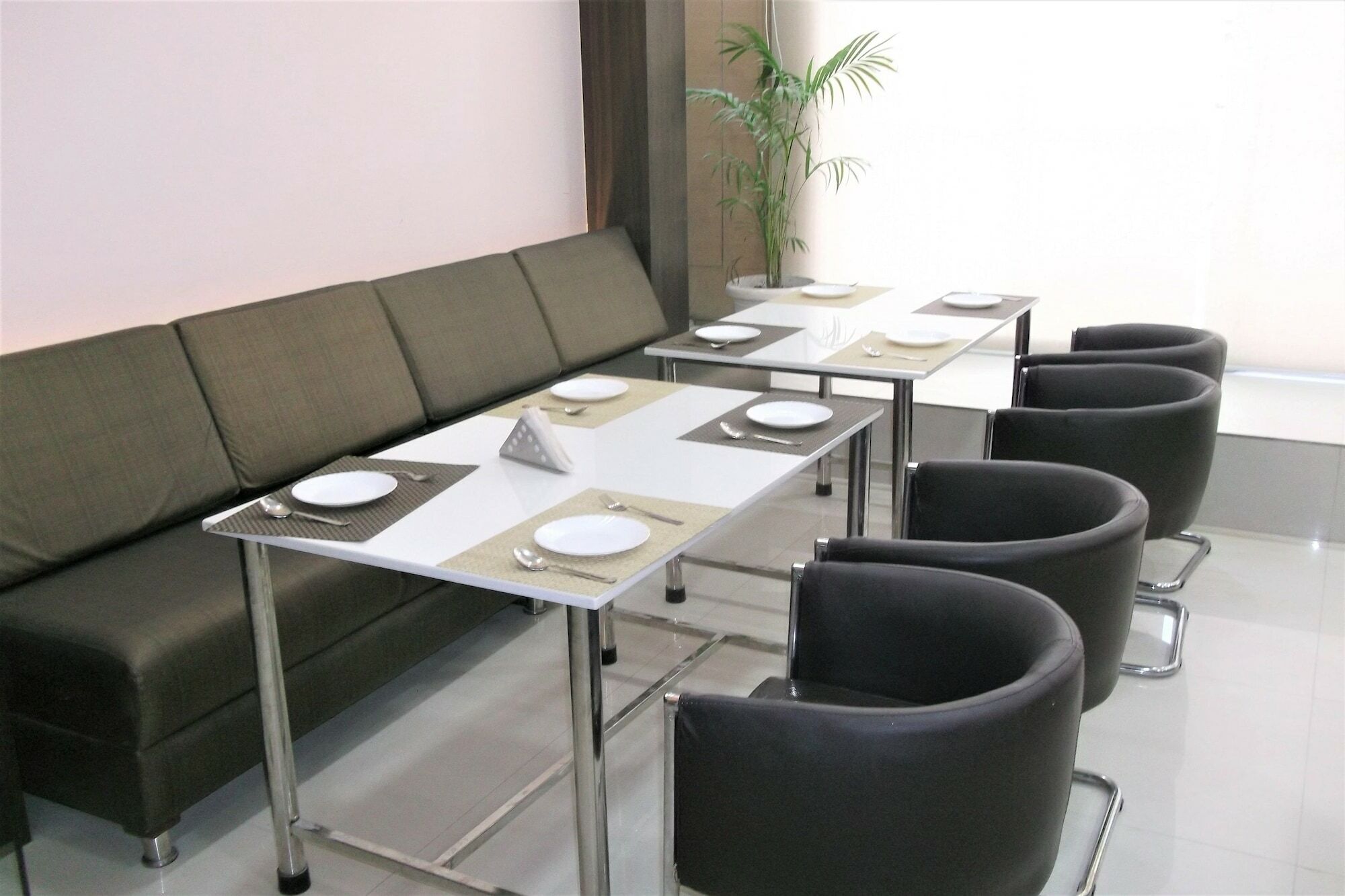 Oyo 10360 Hotel Grand Manoranjan Gorakhpur Eksteriør bilde